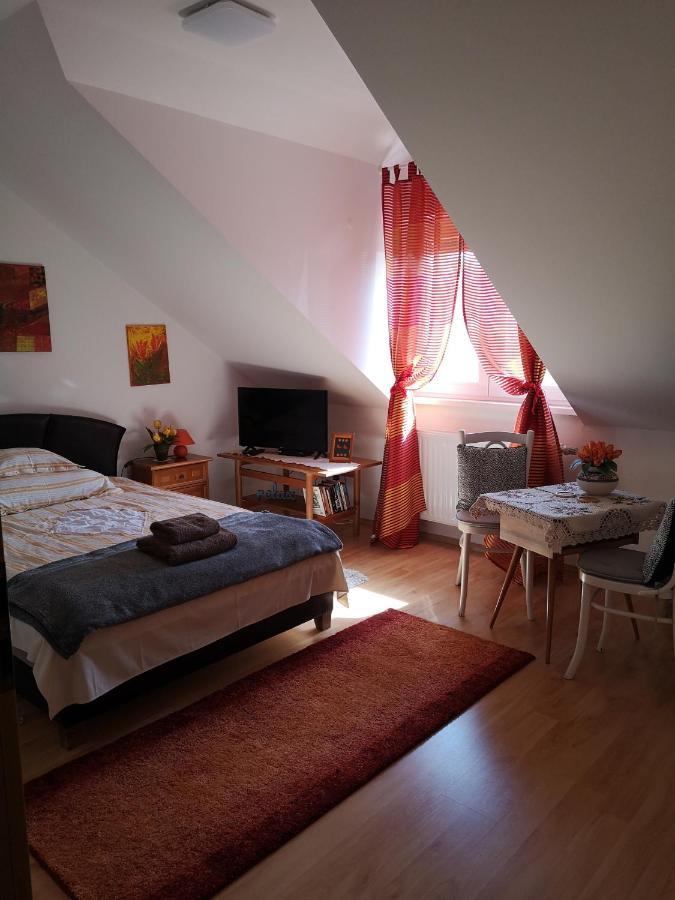 Csillag ház Appartamento Mosonmagyaróvár Esterno foto